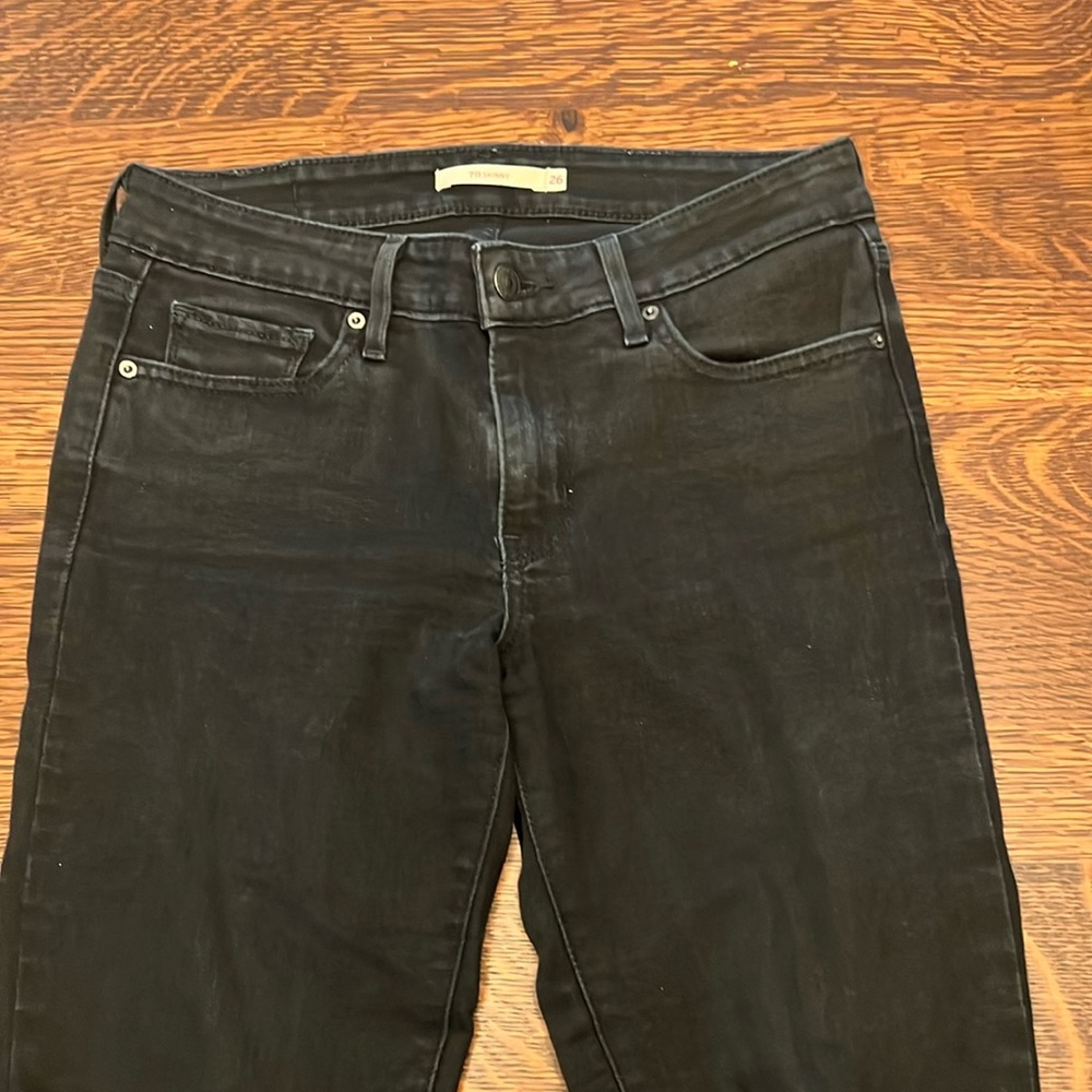 Levi’s Women’s 711 Black Skinny Jeans in Size 26